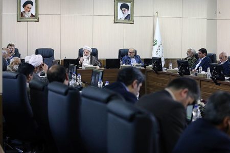تصویب«تسهیل و توسعه سرمایه گذاری داخلی و خارجی در طرح های زیرساختی و توسعه ای مناطق ساحلی و دریایی»