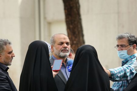 واکنش وحیدی به بخشنامه اخیر وزارت کشور