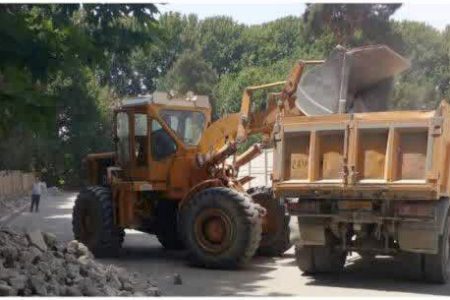 پاکسازی و جمع‌آوری ۶۰۰ تن نخاله‌ ساختمانی از سطح معابر و اراضی منطقه یک شهرقدس