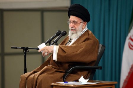 اگر مبانی دینی نبود، نمی‌توانستند جلوی حرکتمان به سمت سلاح هسته‌ای را بگیرند