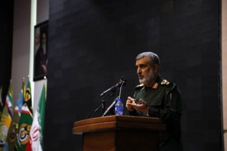 موشک فتاح توسط هیچ موشکی قابل انهدام نیست
