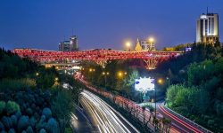 همزمان با تاسوعا و عاشورای حسینی پل طبیعت به رنگ قرمز در می آید