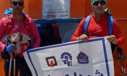 صعود آتش نشان پرندی به قله توچال