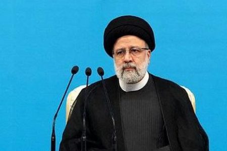 با تکیه به جوانان کارآمد و بازگشت به مردم از مشکلات عبور کردیم/ دشمن در راهبرد منزوی کردن ایران شکست خورد