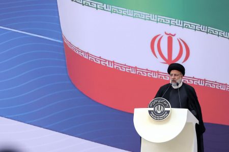 ورزش نباید دست جریان دلالی و سوداگری بیفتد/ اصلاح شرایط وزرشکاران پیشکسوت قهرمانان را به آینده امیدوار می‌کند