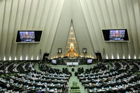 تقدیر بیش از ۲۰۰ نماینده مجلس از رئیس جمهور برای برگزاری مراسم پیاده‌روی اربعین