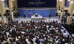 ۱۵ شهریور؛ عزاداری دانشجویان در حضور رهبر انقلاب