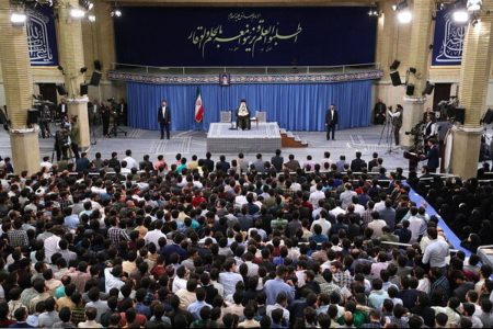 ۱۵ شهریور؛ عزاداری دانشجویان در حضور رهبر انقلاب
