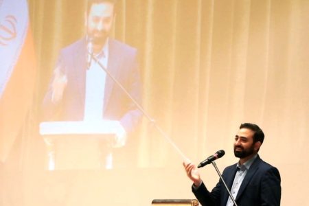 حمایت یامین پور از حذف دخالت کارکنان وزارتخانه در فدراسیون ها