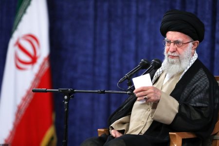 پیامبر اعظم نسخه‌ درمان همه‌ دردهای عمده‌ بشریت را به بشر عرضه کرد