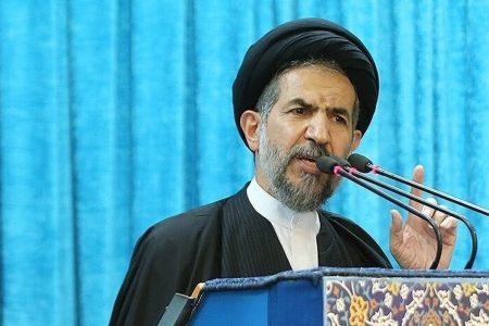 کارگزاران و فرماندهان باید رفتار و گفتاری محبت آمیز با مردم داشته باشند