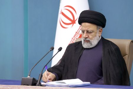 ایران مصمم به استفاده از همه ظرفیت‌ها برای توسعه همکاری‌ها با عمان است