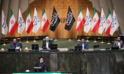 آنچه امروز در صحن بهارستان گذشت/از تقدیم لایحه بودجه تا نشست مشترک دولت و مجلس