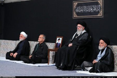 اولین شب مراسم عزاداری حضرت اباعبدالله الحسین در حسینیه امام خمینی