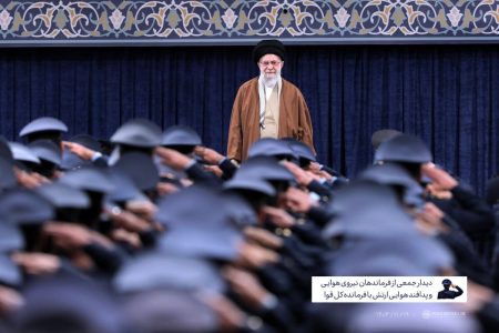 مذاکره با آمریکا هیچ مشکلی را حل نمی کند