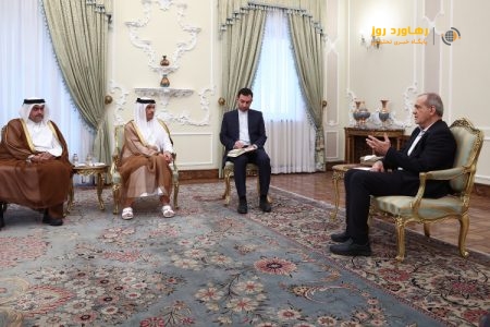 تمام حقوق قانونی ملت ایران باید به رسمیت شناخته شود