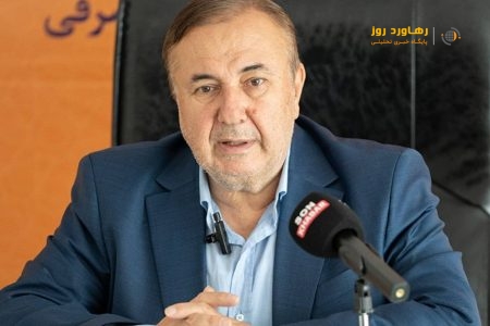 مردم دیگر وعده و گفتاردرمانی نمی‌پذیرند