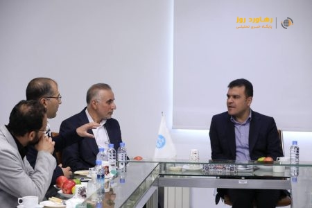 تأکید معاون علمی رئیس‌جمهور بر نقش پارک‌های علم و فناوری در پیوند دانشگاه و صنعت